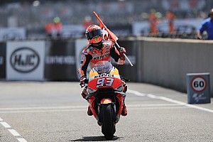 MotoGP Prancis: Marquez hat-trick, Dovizioso-Zarco tak finis