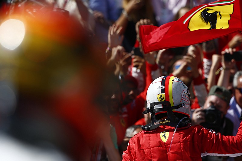 Kulisszatitkok Silverstone-ból: Räikkönen mindent rosszul csinált, Gro megkapta, Vettel reklamált