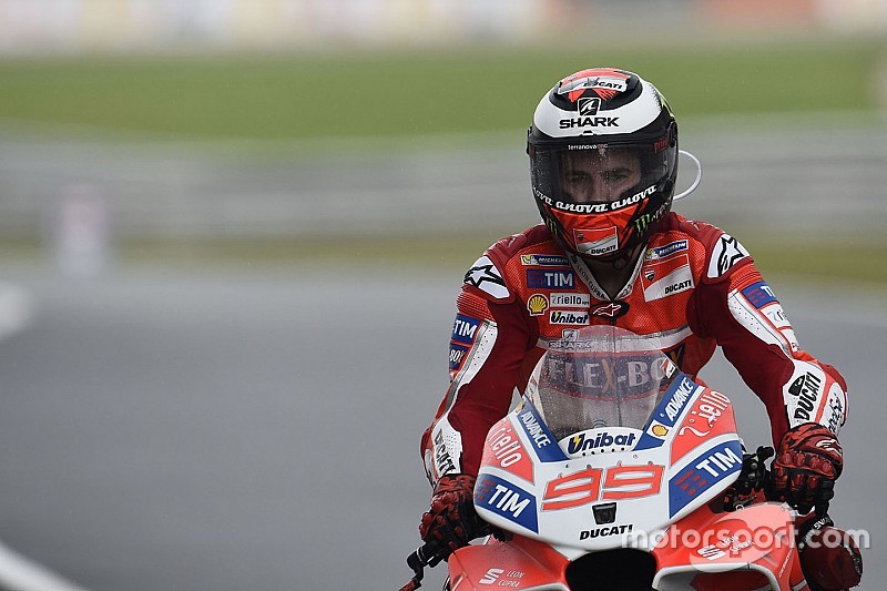 Lorenzo: "Sepang es muy exigente, no es el mejor escenario para reaparecer”