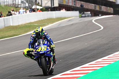 Rossi: “Con la goma delantera, Michelin ha condicionado las últimas carreras”