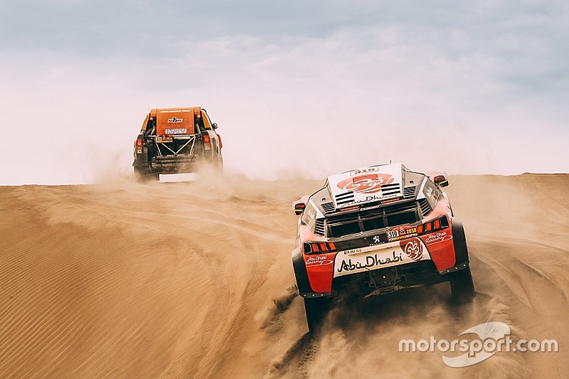 Video: Heftige momenten uit de derde etappe van de Dakar 2018