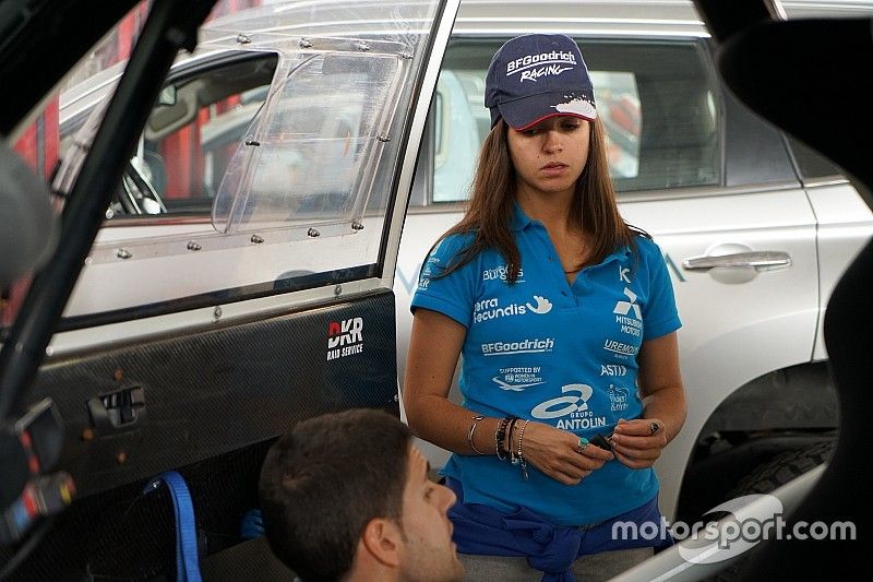 Vídeo: el espectacular vuelco de Cristina Gutiérrez en Dakar