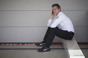 Ушел из Ferrari, не влезает в болид, строит самолеты. Откровения создателя чемпионских Mercedes