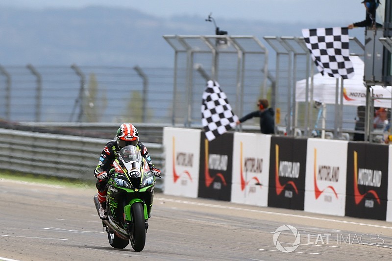 WorldSBK Aragon: Rea kalahkan Davies dan Fores