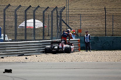 Egy F1-es jelenet, amit nem akartunk elhinni: videó