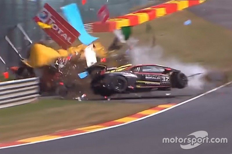 24h Spa: Lamborghini-Horrorcrash im Rahmenprogramm