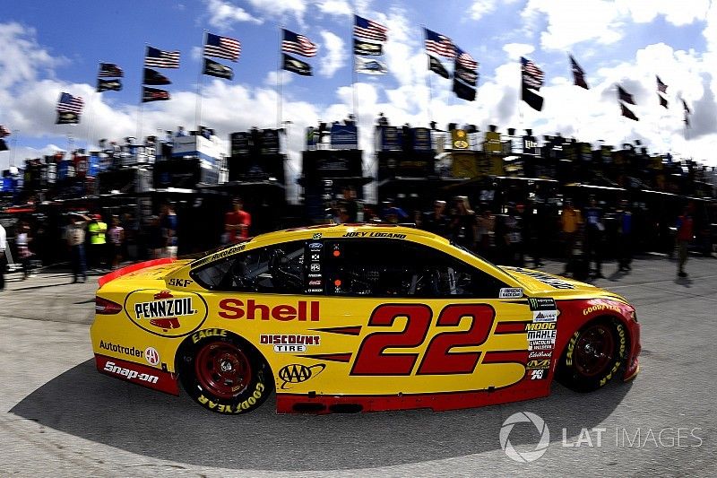 Joey Logano, Team Penske Ford, Team Penske, Ford Fusion