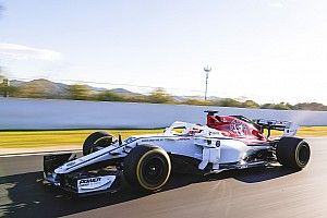 GALERÍA: el Alfa Romeo Sauber C37 ha salido a la pista