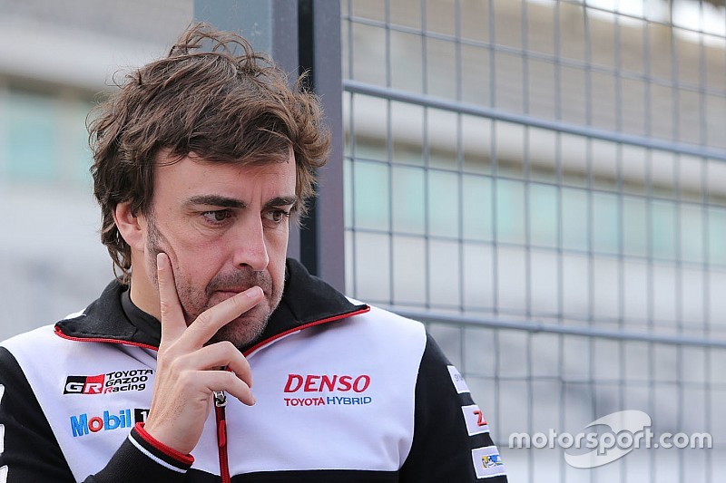 Conheça o novo capacete de Alonso para a temporada 2018