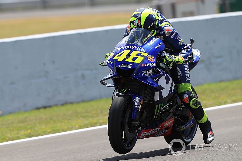 Rossi: "Va a ser una carrera dura porque no tenemos ritmo"