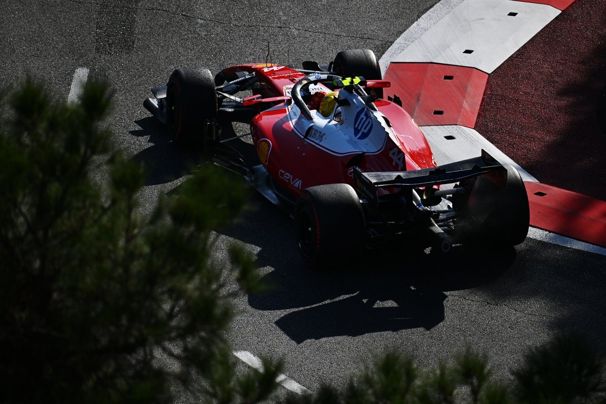 Hamilton admite el bajón de Ferrari: 