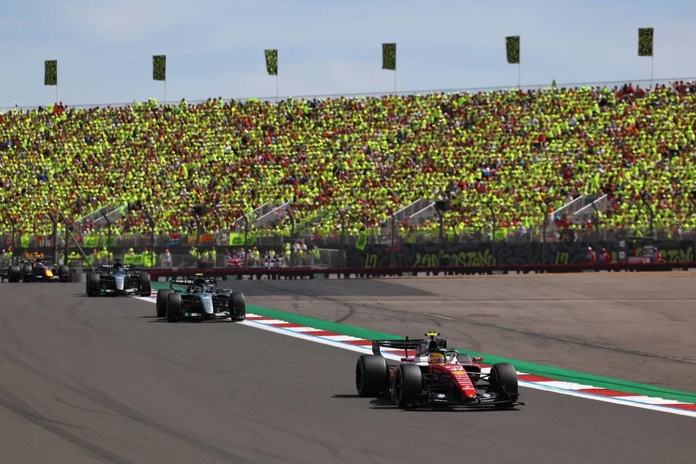 Andrea Kimi Antonelli, Mercedes, Lewis Hamilton, Ferrari
