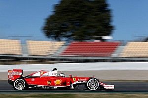 Vettel fastest as Mercedes suffers first stoppage