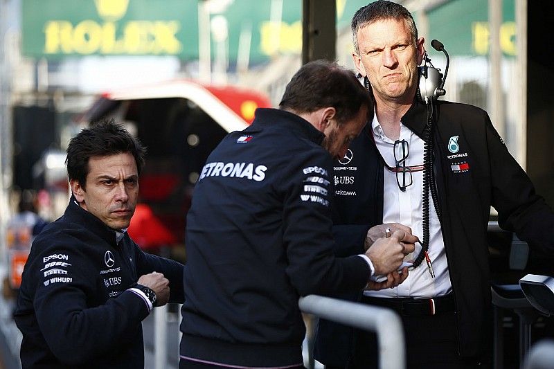 «Либо это специально, либо это непрофессионализм». Вольфу надоели аварии с Ferrari