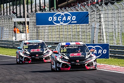 Hungary WTCR: Ehrlacher leads Honda 1-2 in Race 1