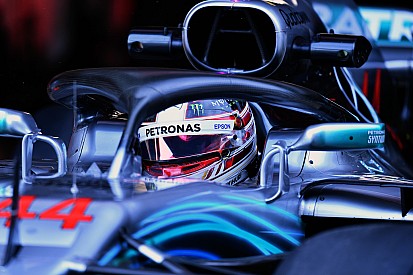 Хэмилтон: Потенциально быстрейшая машина сейчас у Red Bull
