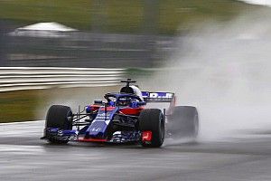 Foto pertama mobil F1 2018 Toro Rosso