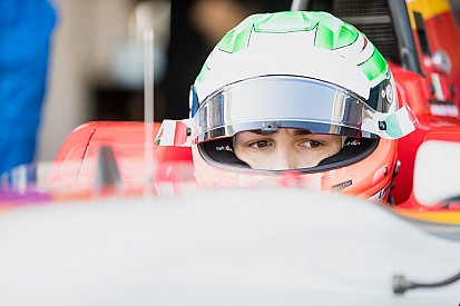Leonardo Pulcini in pista domani nei test F.2 ad Abu Dhabi