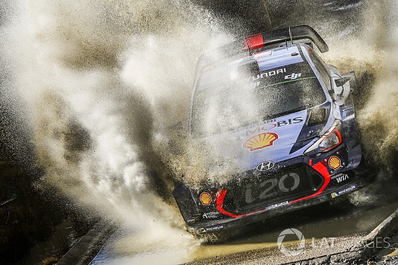 ES8 à 11 - Evans et Neuville à l'attaque !