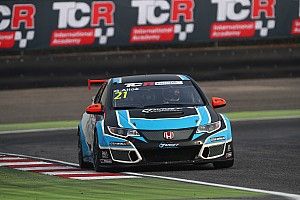 Europe Trophy, Libere 1: Giacomo Altoè precede Tarquini per un soffio
