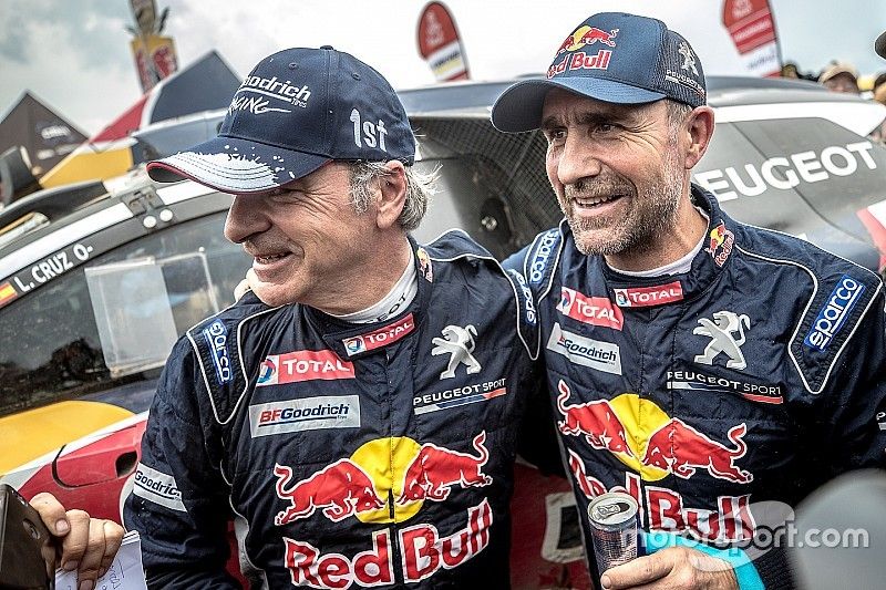 Sainz: “Después del intenso trabajo, era de justicia ganar esta carrera”