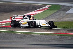 Bahrain MRF: Van Kalmthout takes lights-to-flag Race 3 win