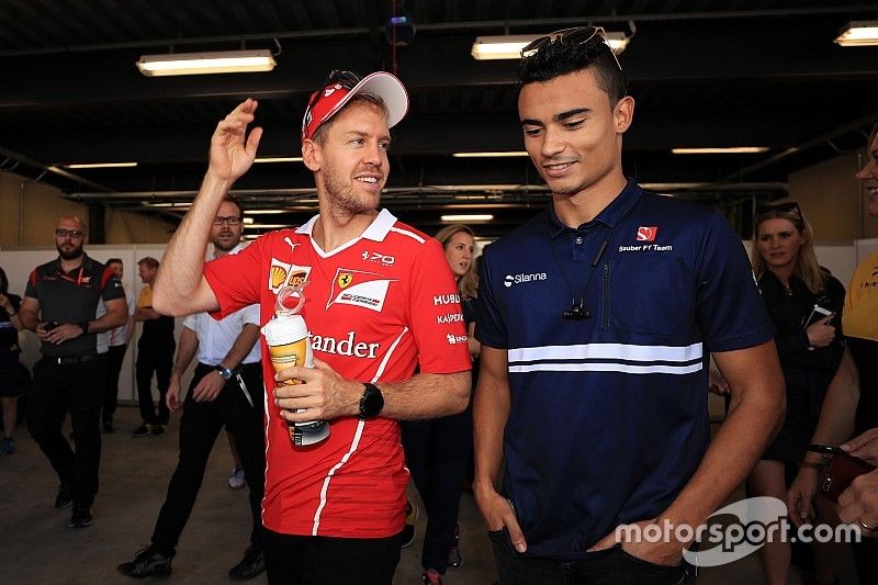 Sebastian Vettel, Ferrari and Pascal Wehrlein, Sauber on the drivers parade