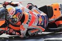 Pedrosa se calienta 