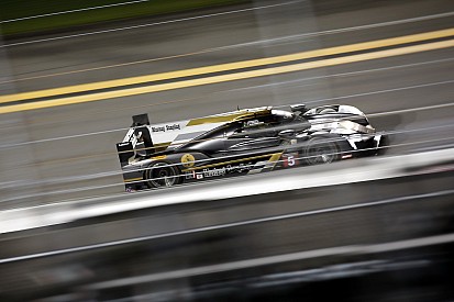 Daytona H+19 - Les deux Cadillac Action Express en démonstration