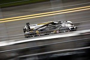 Daytona H+19 - Les deux Cadillac Action Express en démonstration