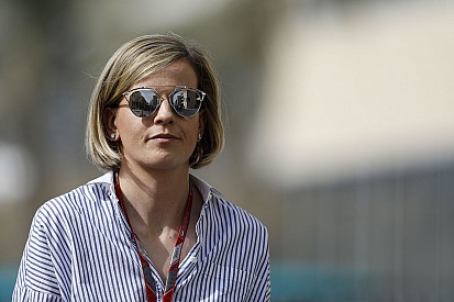 Susie Wolffnak sincs problémája a rajtrácslányokkal