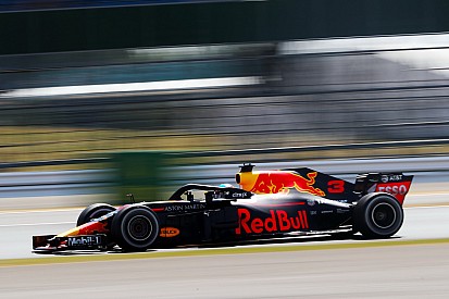 Horner: "C'è un handicap motore: Honda e Renault ormai si equivalgono"