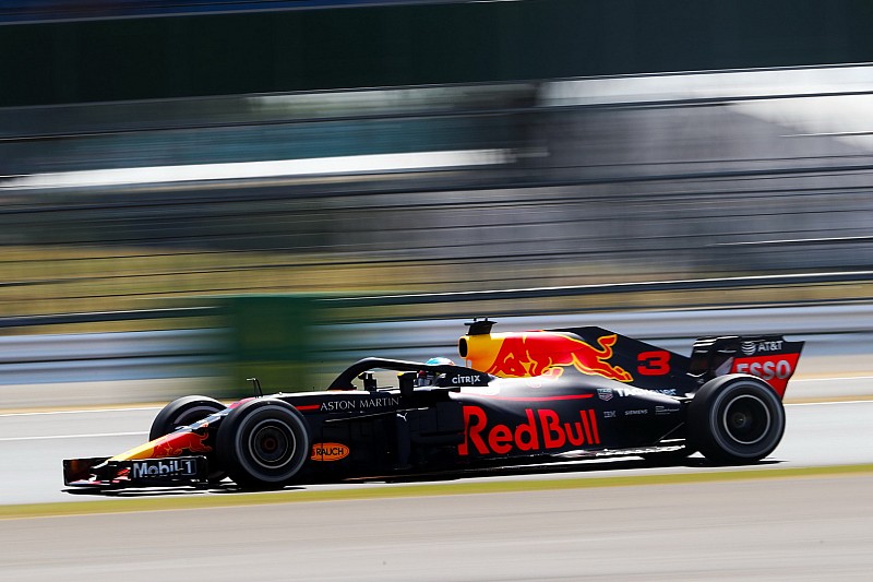 Horner: "C'è un handicap motore: Honda e Renault ormai si equivalgono"