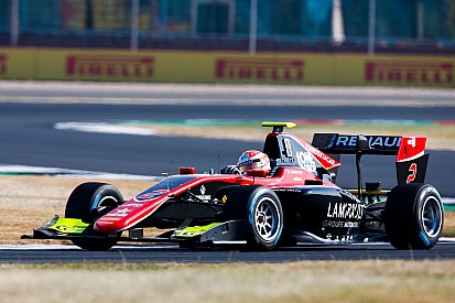 GP3 Silverstone: Hubert verzilvert pole met tweede seizoenszege