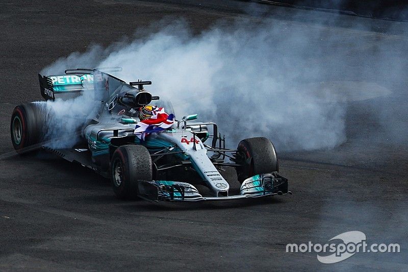 2017 World Champion Lewis Hamilton, Mercedes AMG F1