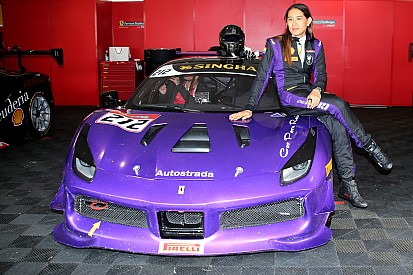 Angie King, la transgender che ha vinto nel Pirelli AM Asia Pacifico
