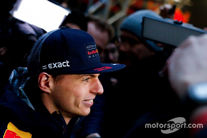 Max Verstappen sí dio varias vueltas en Barcelona
