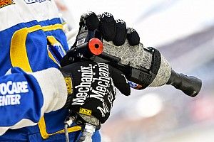 NASCAR Roundtable: Taking a look at 2018's pit gun issues
