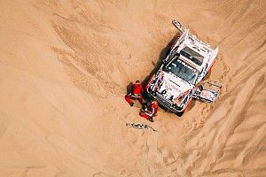 "Dakar 2018 te zwaar voor amateurs", vindt Sainz