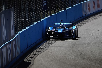 Beide Renault in der Wand: Kritik an Nicolas Prost wächst