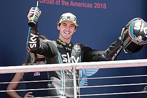 Bagnaia: "Rossi es mi modelo a seguir dentro y fuera de la pista"