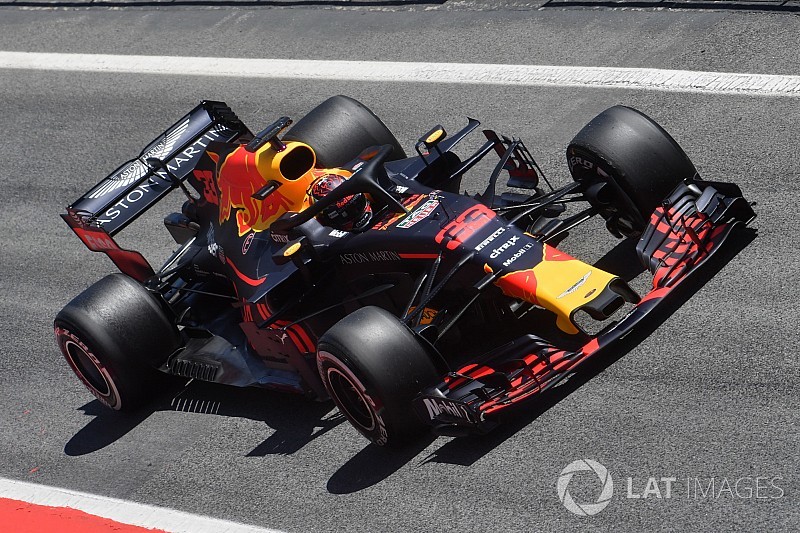 Verstappen supera Sainz e é o mais rápido em Barcelona