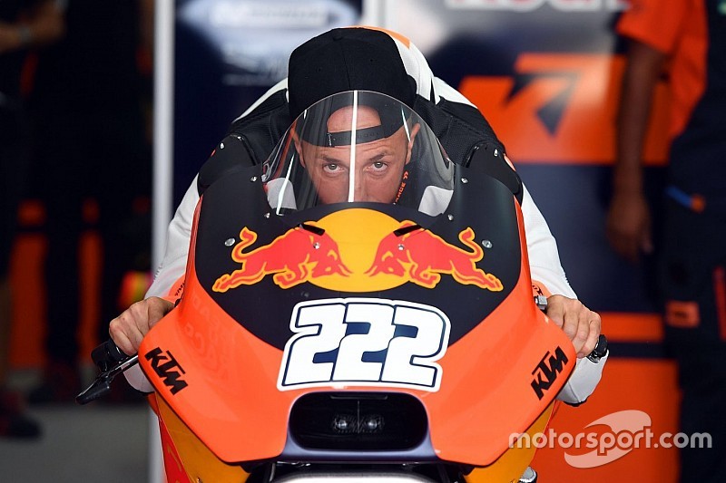 Cairoli si gode il test sulla KTM MotoGP: "Che adrenalina a 300 km/h!"