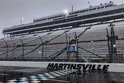 Por la nieve, NASCAR pospone su carrera en Martinsville para el lunes