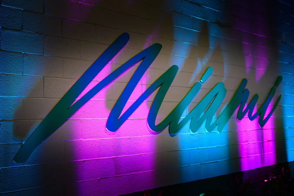 Stadio Miami Sign Dolphins