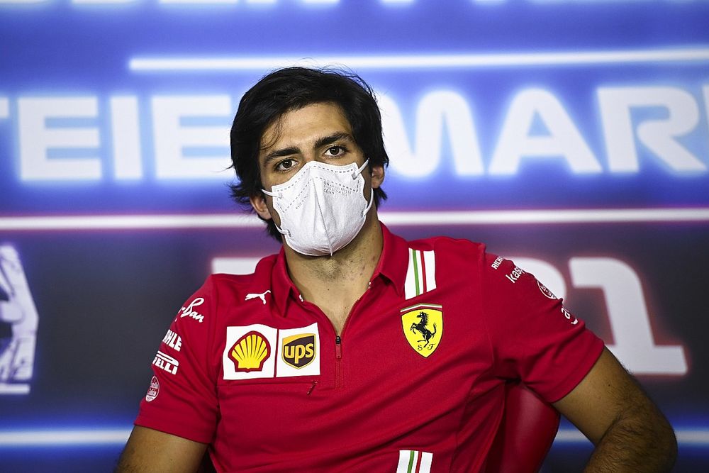Sainz: "Ferrari'nin lastik sorunları, geçmişe dayanıyor"