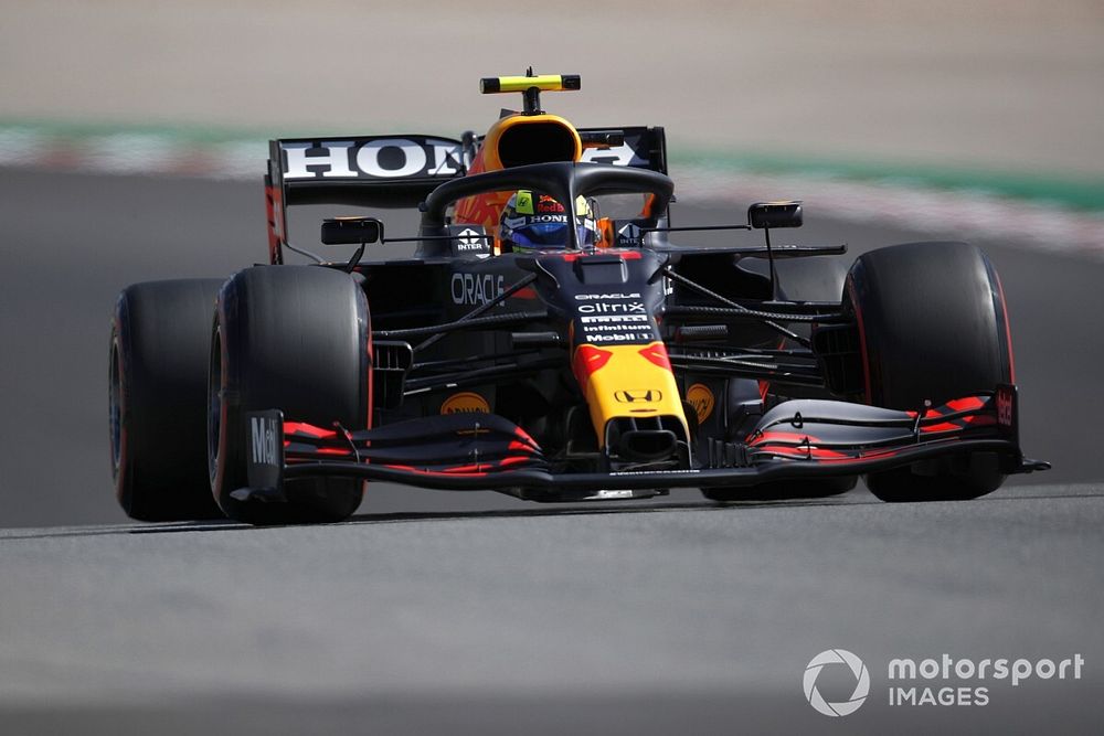 Perez using Verstappen's car set-up to avoid getting "lost"
