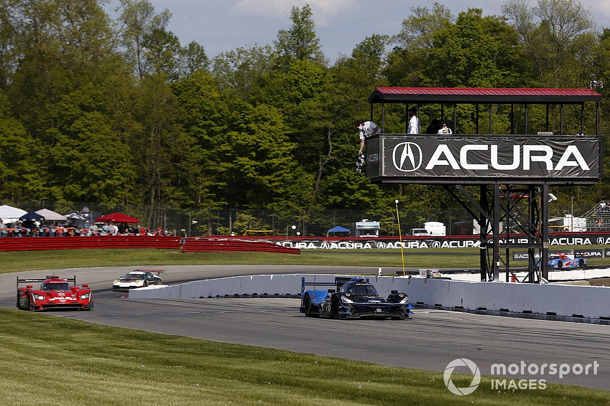IMSA, Mid-Ohio: la Acura-WTR batte in volata la Cadillac-AXR