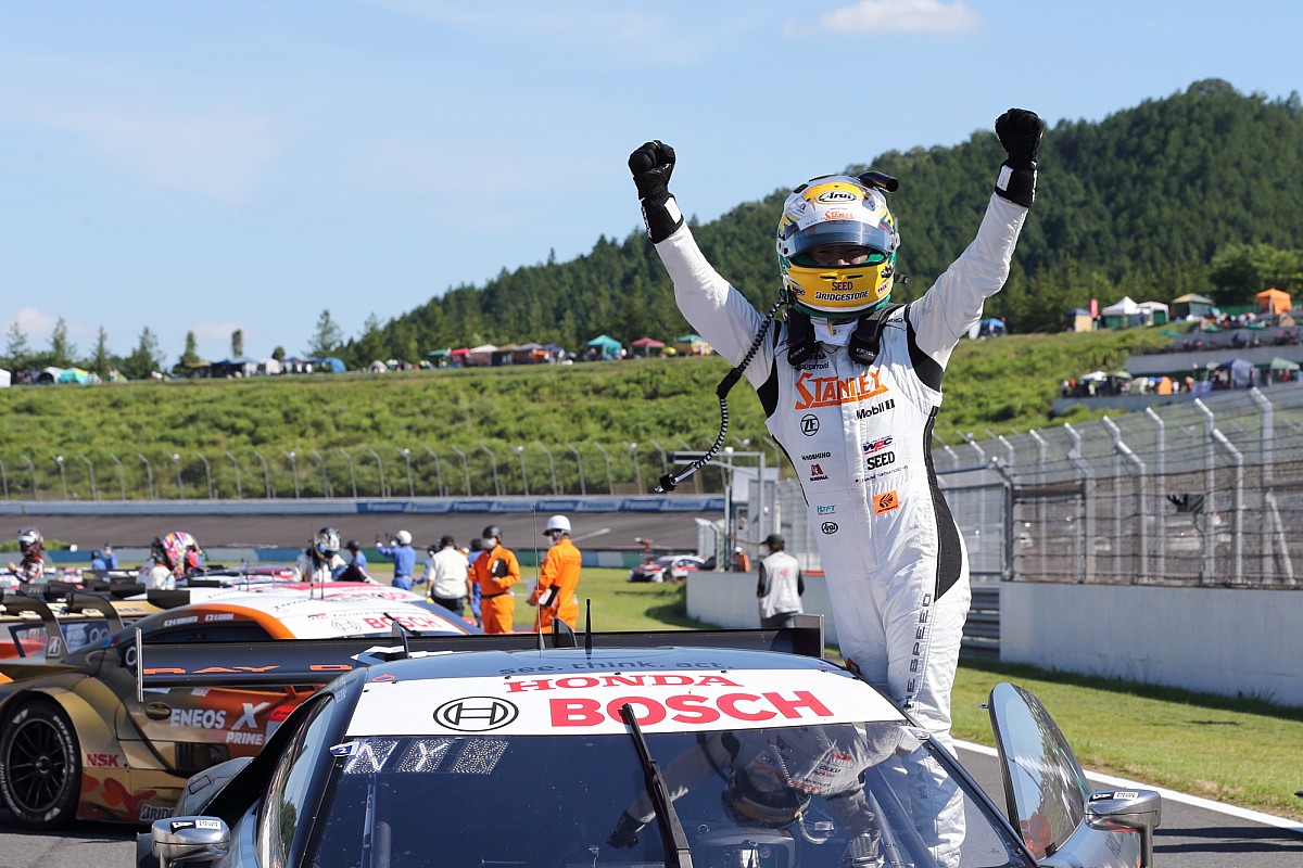 スーパーGT第4戦もてぎGT500決勝:STANLEY NSXが逃げ切り今季初優勝。山本は地元で初優勝を遂げる