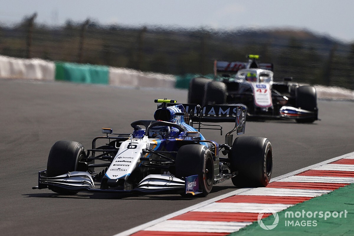 Latifi: nem Schumacher kergetett hibába